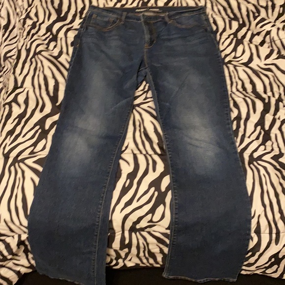 12 Long Old Navy mid rise bootcut jeans - Picture 2 of 4